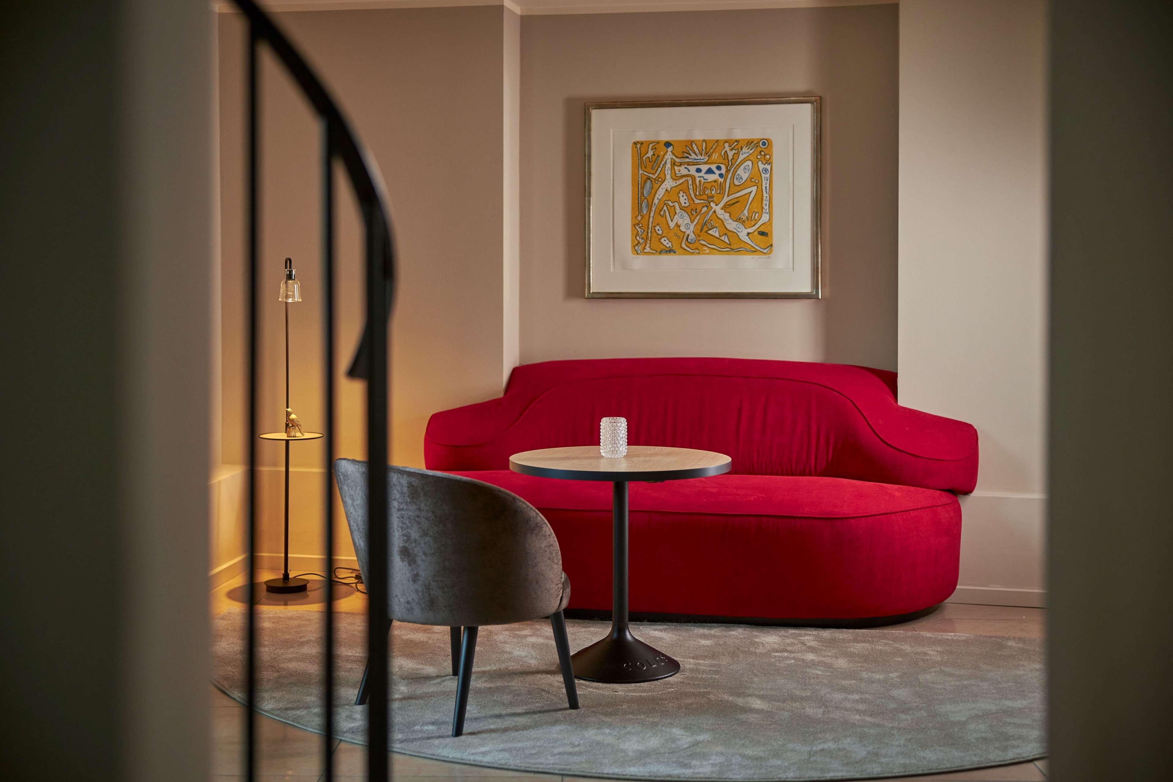 Wasserturm Hotel Cologne, Curio Collection By Hilton Bagian luar foto